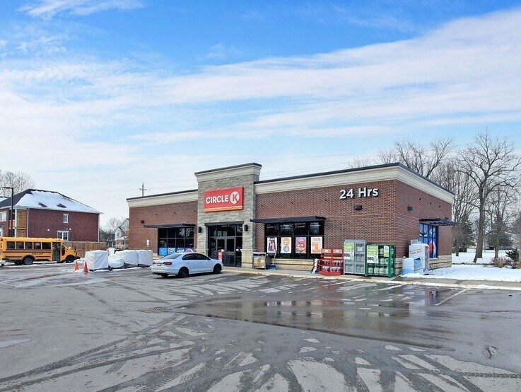1022 Pelham St, Fonthill, ON à vendre - Photo du bâtiment - Image 2 de 5