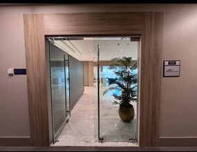 175 SW 7th St, Miami, FL for lease Interior Photo- Image 1 of 17