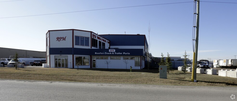 285151 Kleysen Way SE, Rocky View No 44, AB à vendre - Photo du bâtiment - Image 2 de 7