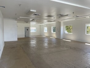 2941 Cochran St, Simi Valley, CA for lease Interior Photo- Image 2 of 5