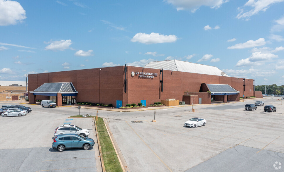 6901 Security Blvd, Windsor Mill, MD for lease - Building Photo - Image 1 of 9