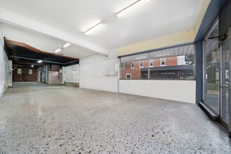 60 Glen Eira Rd, Ripponlea for lease Interior Photo- Image 2 of 3