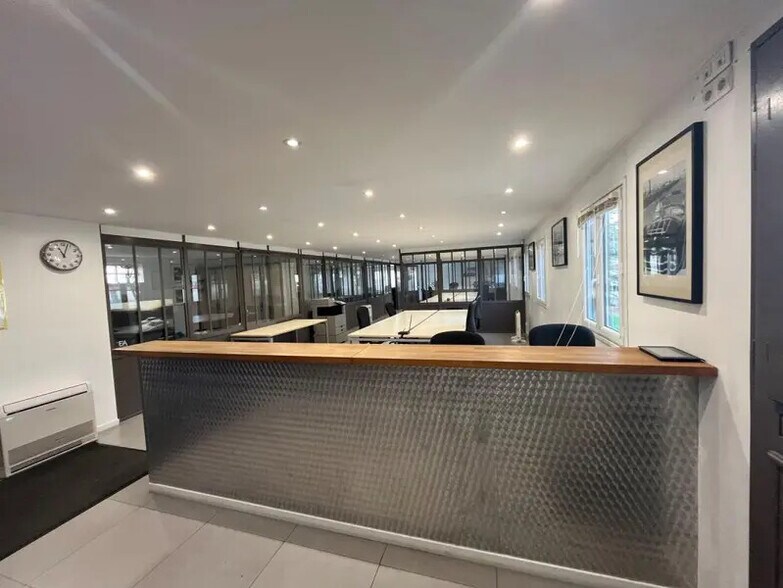 29 Route De Versailles, Champlan for lease - Interior Photo - Image 1 of 8