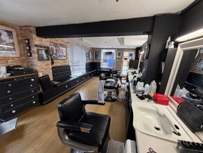 19-19A Turk St, Alton à louer Photo intérieure- Image 2 de 3