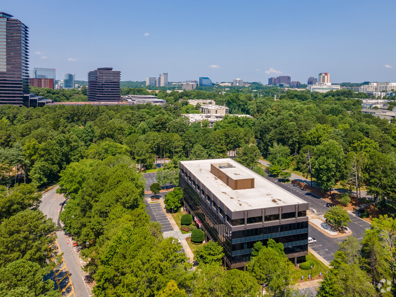 53 Perimeter Ctr E, Atlanta, GA for lease - Building Photo - Image 1 of 6