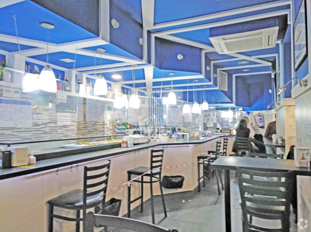 Madrid, MAD 28014 - - - Interior Photo - Image 2 of 5