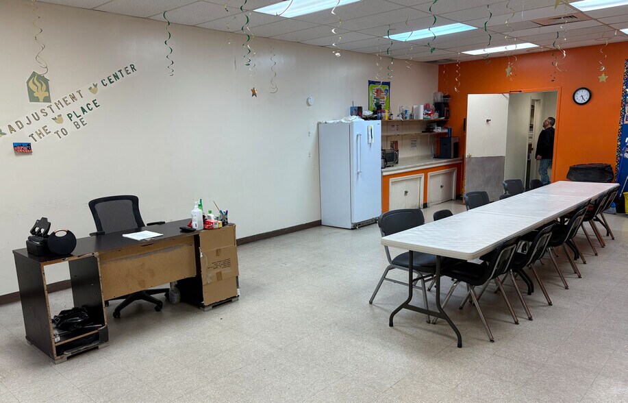 90-96 Clinton St, New York, NY for lease - Interior Photo - Image 3 of 4