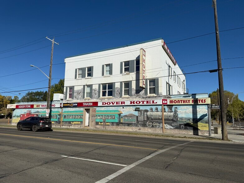 12704 120th St NW, Edmonton, AB à vendre - Photo du bâtiment - Image 2 de 13