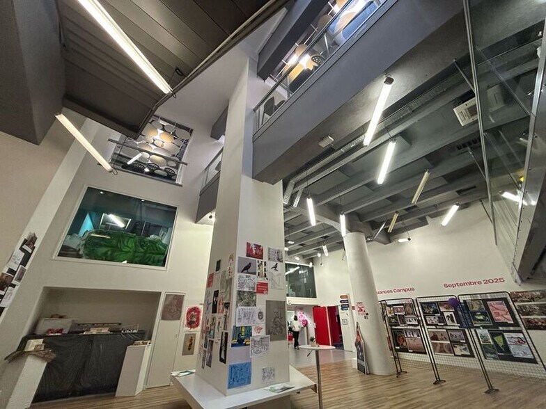 Office in Lyon for sale - Building Photo - Image 3 of 9