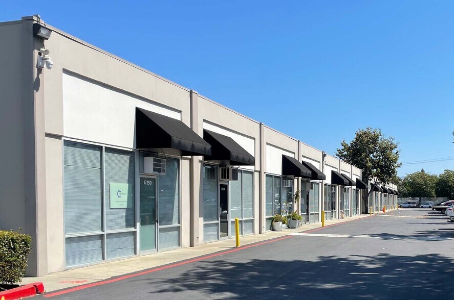 1721-1725 Rogers Ave, San Jose, CA à louer - Photo du bâtiment - Image 3 de 3