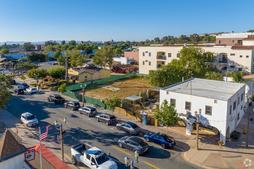 28500 Old Town Front St, Temecula, CA for lease - Building Photo - Image 2 of 4