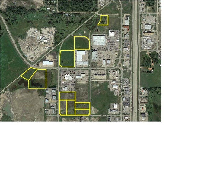 560 Lantern St, Red Deer County, AB à vendre - Photo du bâtiment - Image 2 de 3