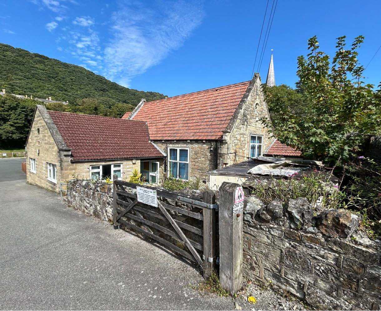 Trinity Rd, Ventnor à vendre Photo du bâtiment- Image 1 de 4