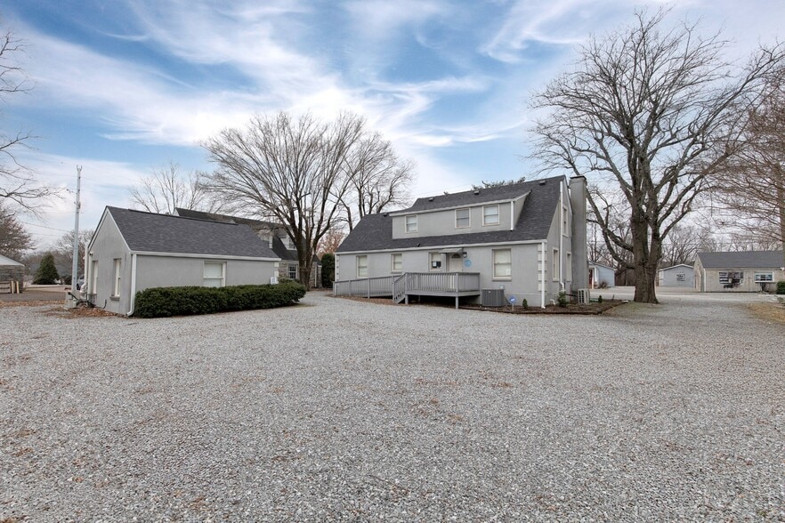 111 Shivel Dr, Hendersonville, TN for sale - Building Photo - Image 3 of 29