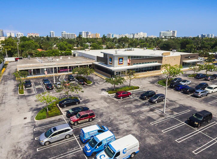 960 N Federal Hwy, Pompano Beach, FL à louer - Photo du bâtiment - Image 2 de 5