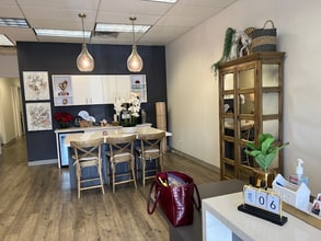 12522 Memorial Dr, Houston, TX for lease Interior Photo- Image 2 of 19