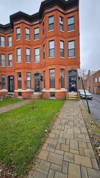 111 E 25th St, Baltimore, MD for lease - Building Photo - Image 2 of 4