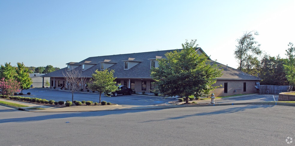 11501 Huron Ln, Little Rock, AR à vendre - Photo du bâtiment - Image 2 de 8
