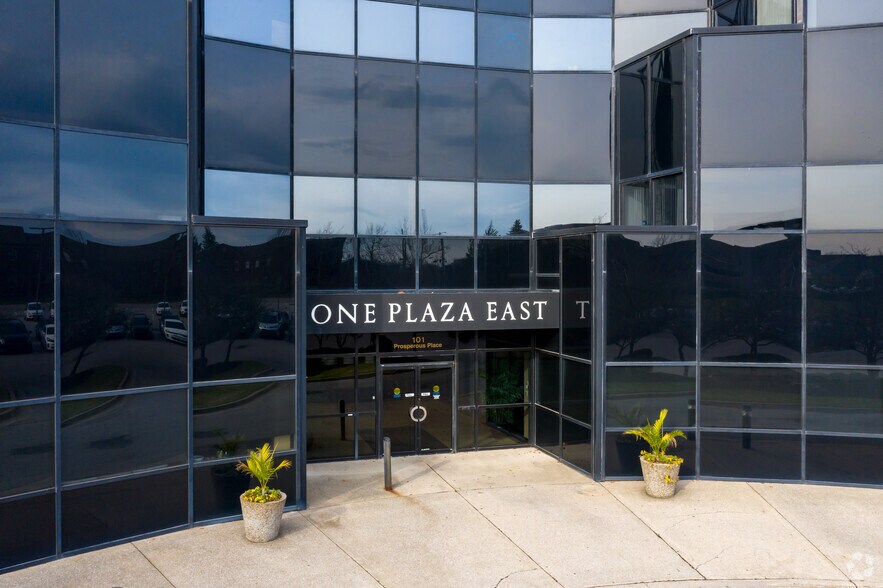 101 Prosperous Pl, Lexington, KY à louer - Photo du bâtiment - Image 3 de 7