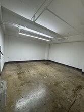 122 E 7th St, Los Angeles, CA for lease Interior Photo- Image 1 of 2