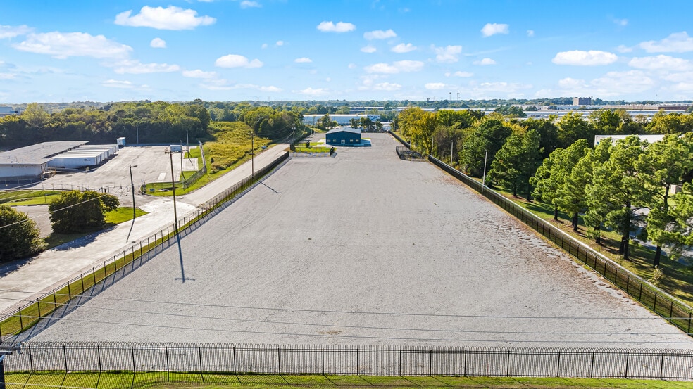 4505 Malone Rd, Memphis, TN à louer - Photo du bâtiment - Image 3 de 9