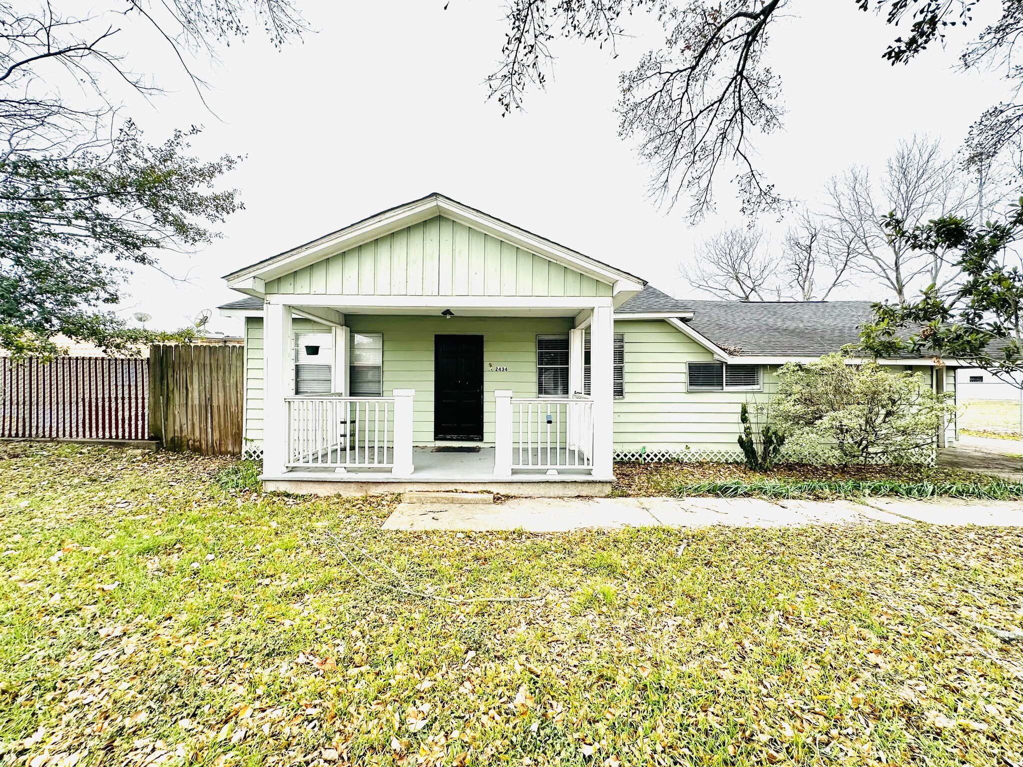 2434 Oleander Dr, Pasadena, TX à vendre Photo principale- Image 1 de 1