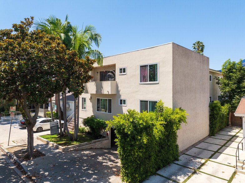 613 Westbourne Dr, West Hollywood, CA for sale - Building Photo - Image 2 of 19