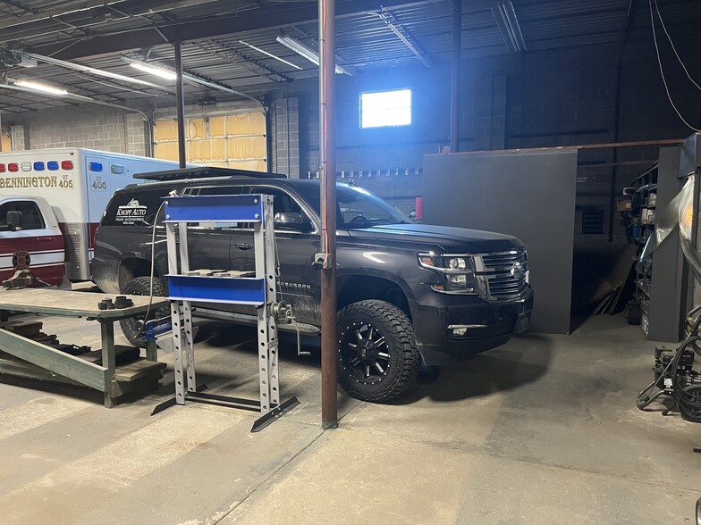 522 N 8th St, Salina, KS for sale - Building Photo - Image 3 of 11