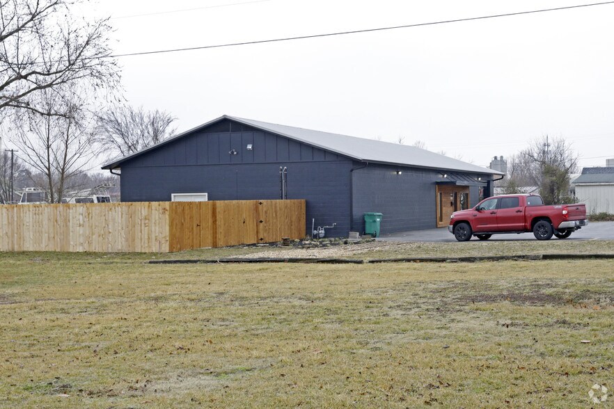 1007 N 2nd St, Rogers, AR for lease - Building Photo - Image 2 of 6