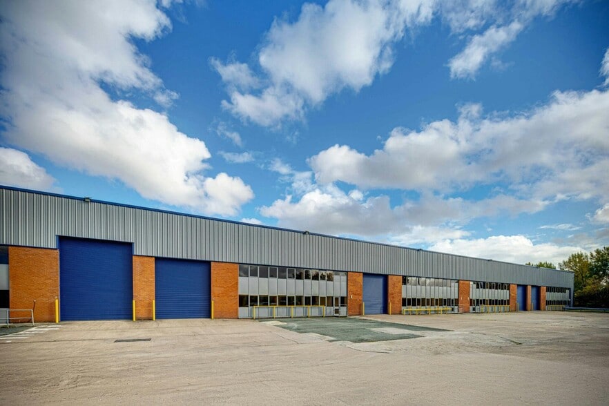 Clayton Rd, Warrington à louer - Photo du bâtiment - Image 2 de 8