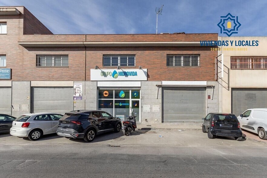 Avenida Juncaril, 128, Peligros, Granada for sale - Building Photo - Image 3 of 20