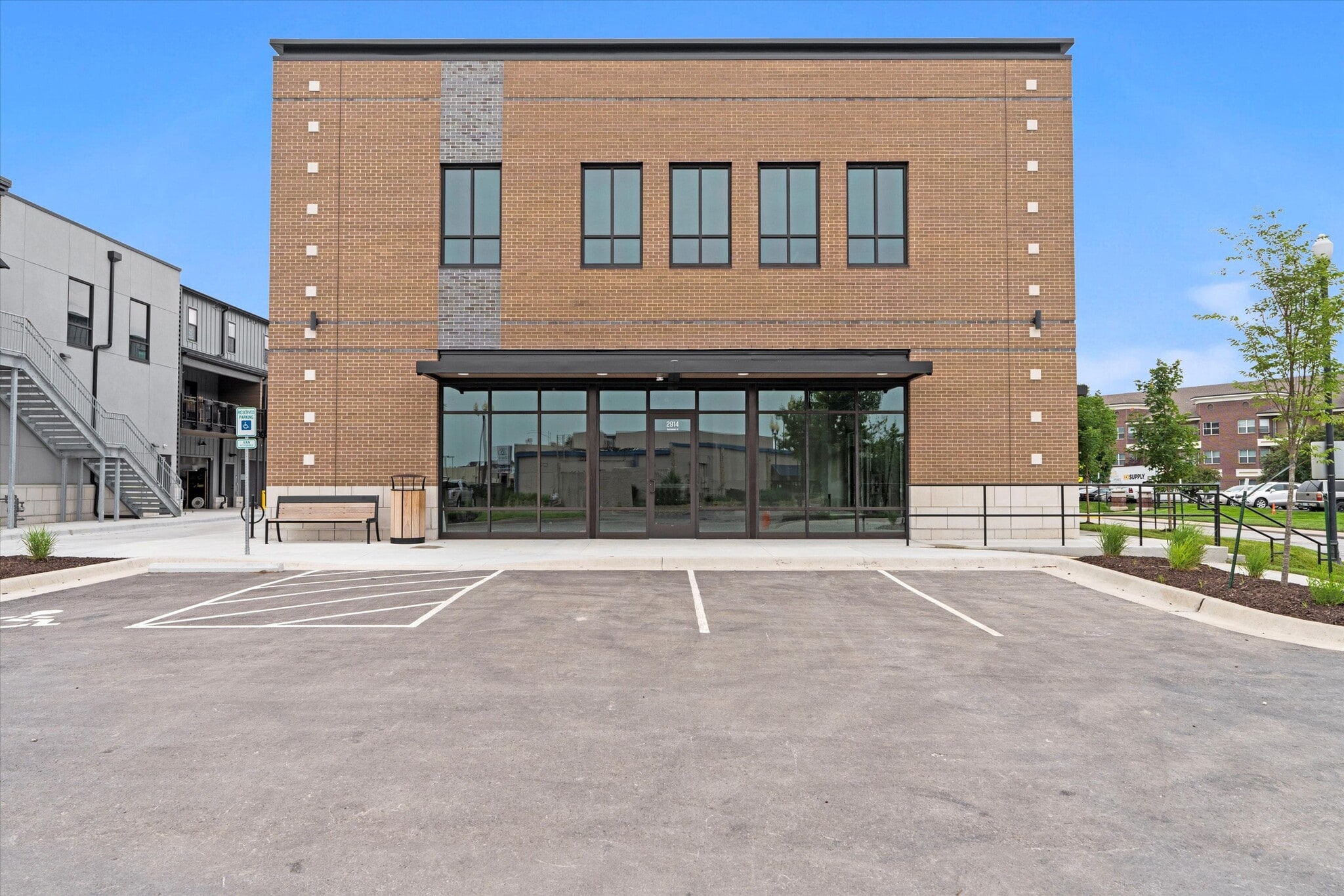 2914-2924 Buchanan St, Kansas City, MO for lease Building Photo- Image 1 of 14
