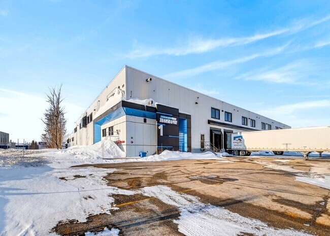 Plus de détails pour 1577 Des Riveurs Rue, Lévis, QC - Industriel à louer