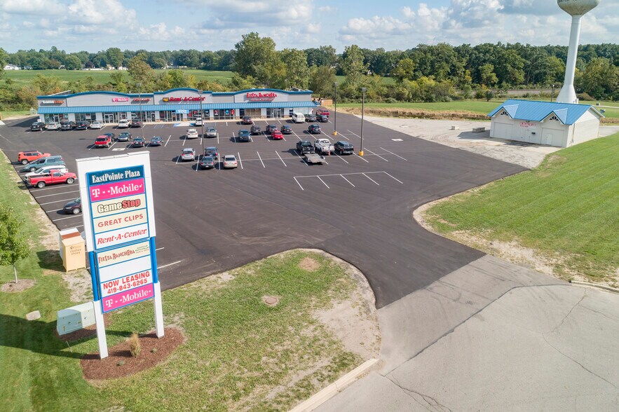 1691 E US Highway 223, Adrian, MI for lease - Building Photo - Image 2 of 3