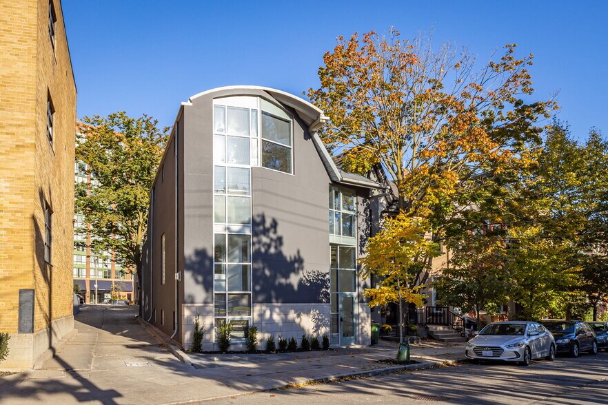 115 Walnut Ave, Toronto, ON à vendre - Photo du bâtiment - Image 1 de 78