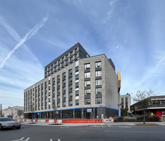 475 Bay St, Staten Island, NY à louer - Photo du bâtiment - Image 1 de 1