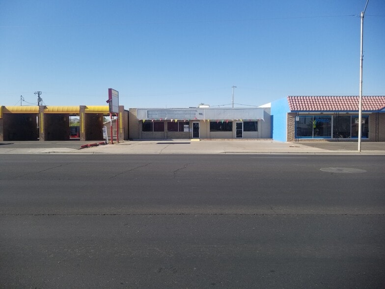 711 E Florence Blvd, Casa Grande, AZ for lease - Building Photo - Image 1 of 2