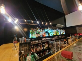 Plus de détails pour Commerce de détail à louer