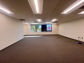 350-364 Christopher Ave, Gaithersburg, MD à louer Photo du bâtiment- Image 2 de 6