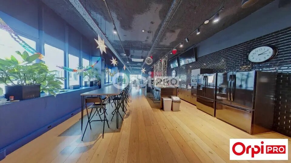 Office in Lille for lease - Interior Photo - Image 3 of 4