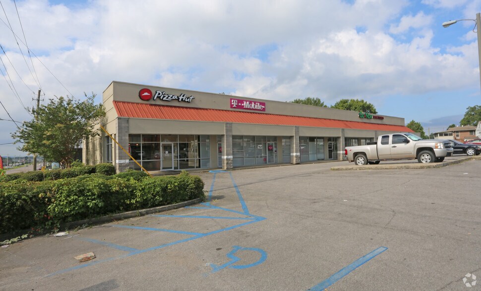 3029 Allison Bonnett Memorial Dr, Hueytown, AL à louer - Photo principale - Image 2 de 4