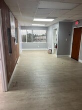 6900 S Orange Blossom Trl, Orlando, FL for lease Interior Photo- Image 1 of 8