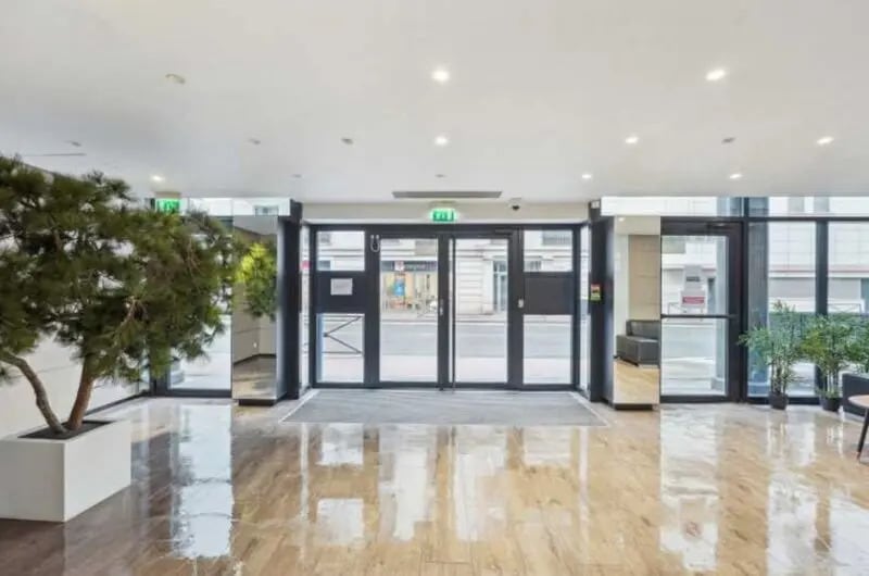 38 Rue Victor Hugo, Levallois-Perret à louer - Hall d’entrée - Image 2 de 7