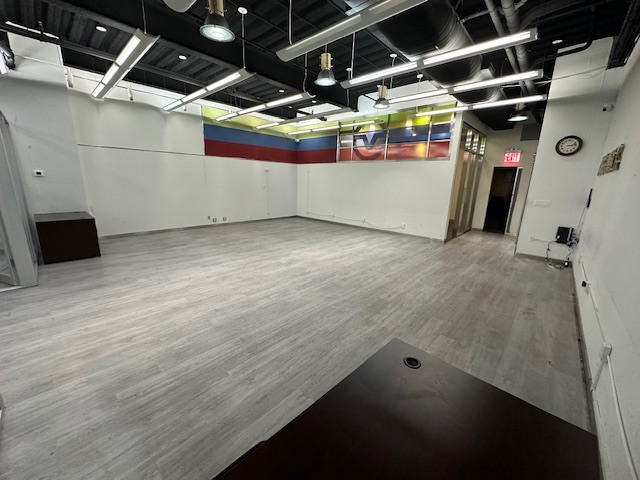 13620 38th Ave, Flushing, NY 11354 - Unité 3J -  - Photo intérieure - Image 2 of 3
