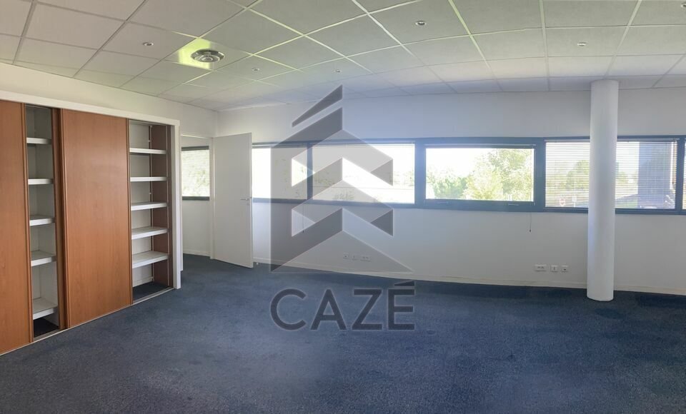 Office in Mérignac for lease - Interior Photo - Image 3 of 5