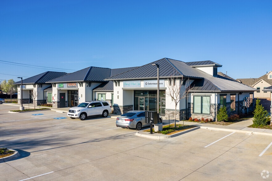 1312 W Exchange Pky, Allen, TX à louer - Photo principale - Image 1 de 42