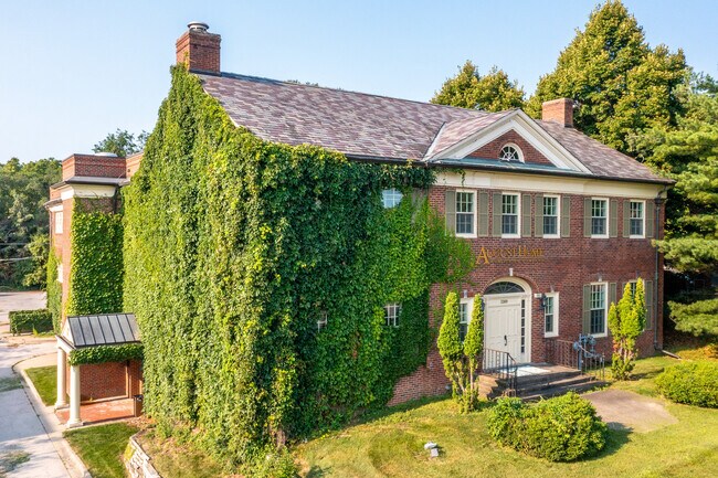 Plus de détails pour 2200 Grand Ave, Des Moines, IA - Bureau à vendre