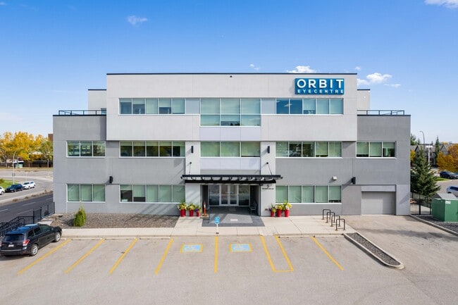 Plus de détails pour 5 Richard Way SW, Calgary, AB - Coworking à louer