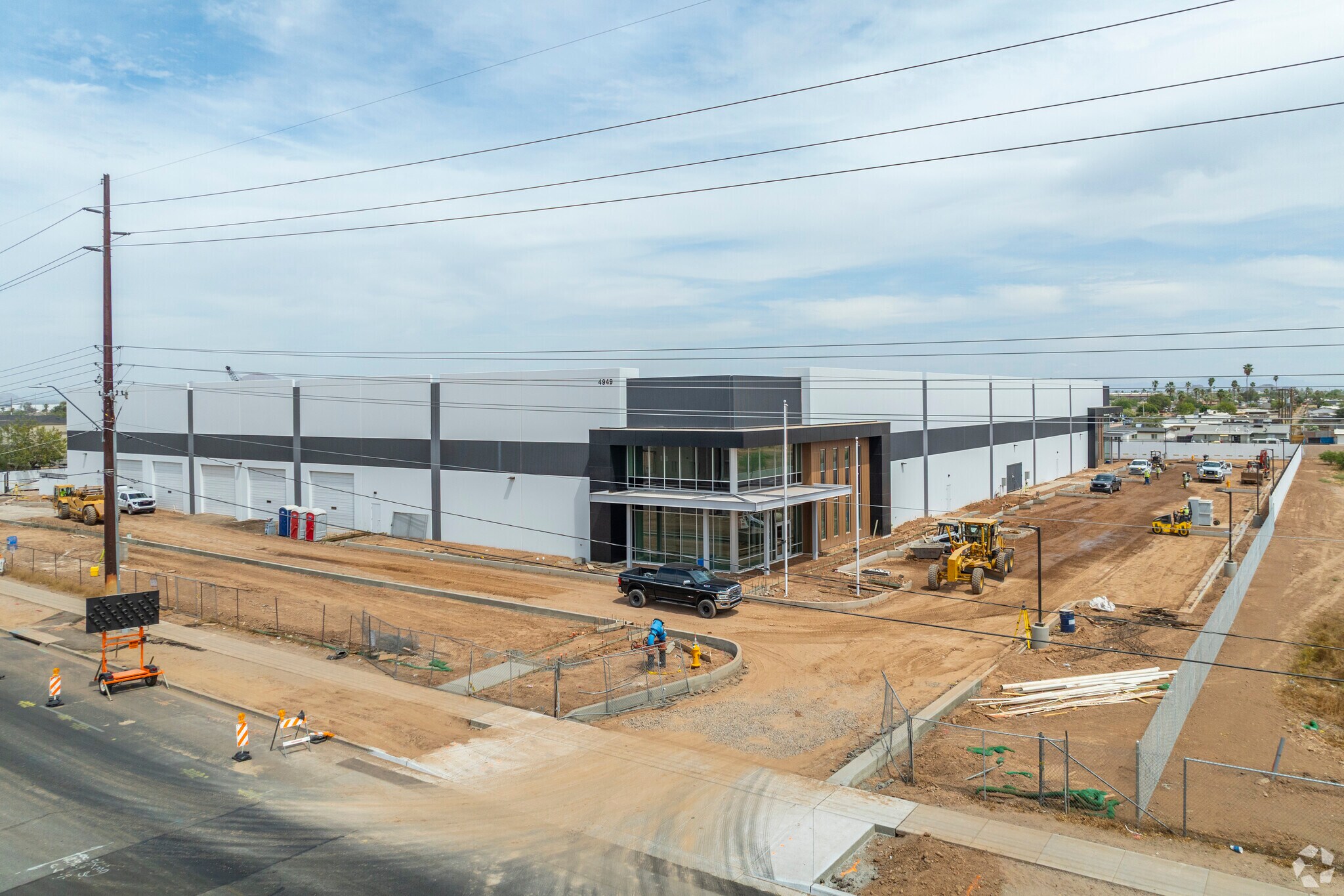 4949 S 16th St, Phoenix, AZ à vendre Photo principale- Image 1 de 3