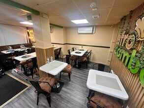 14 Market Sq, Buckingham for lease Interior Photo- Image 2 of 7